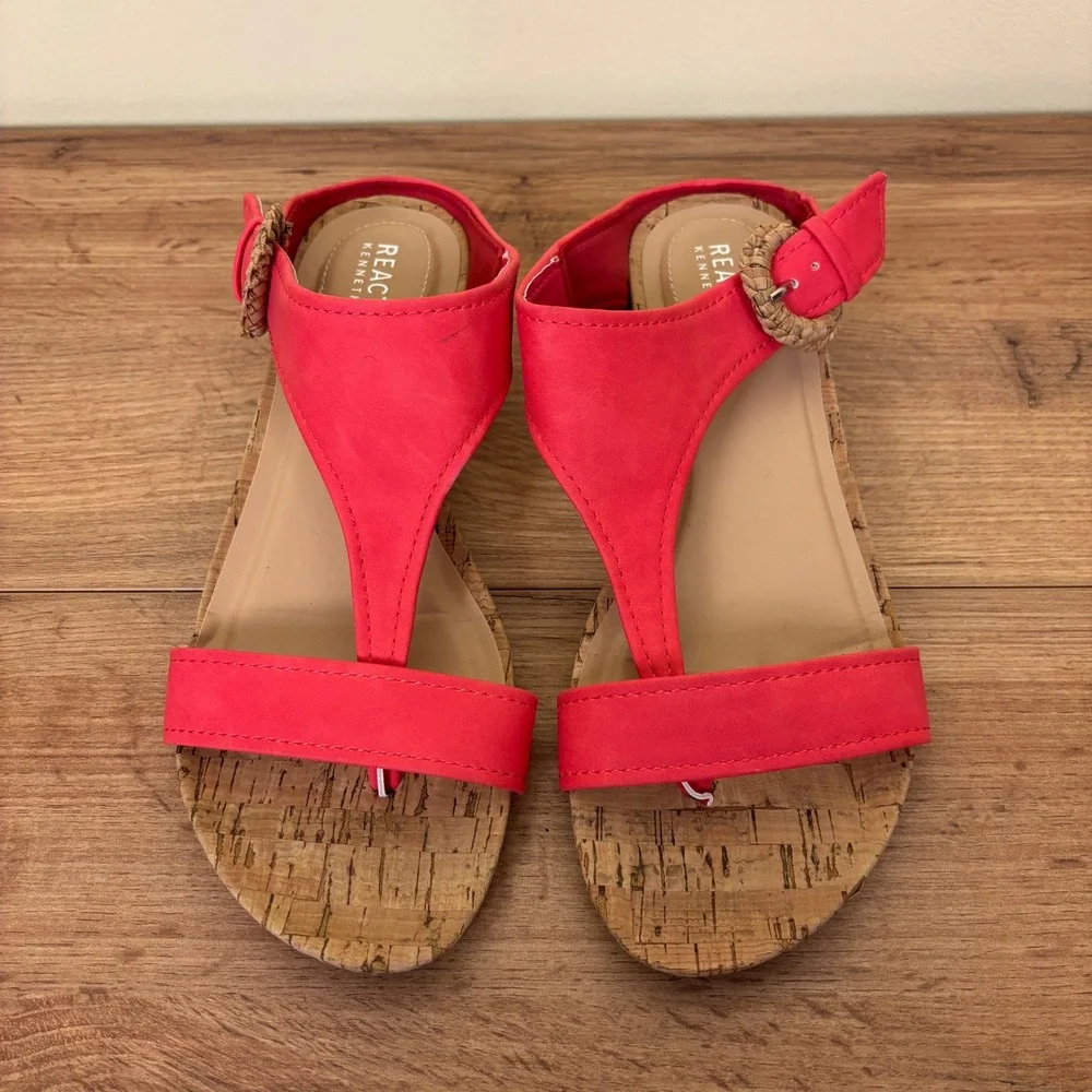 KENNETH COLE REACTION Great Buckle Wedge Sandal Geranium Red Women Size 8 Casual